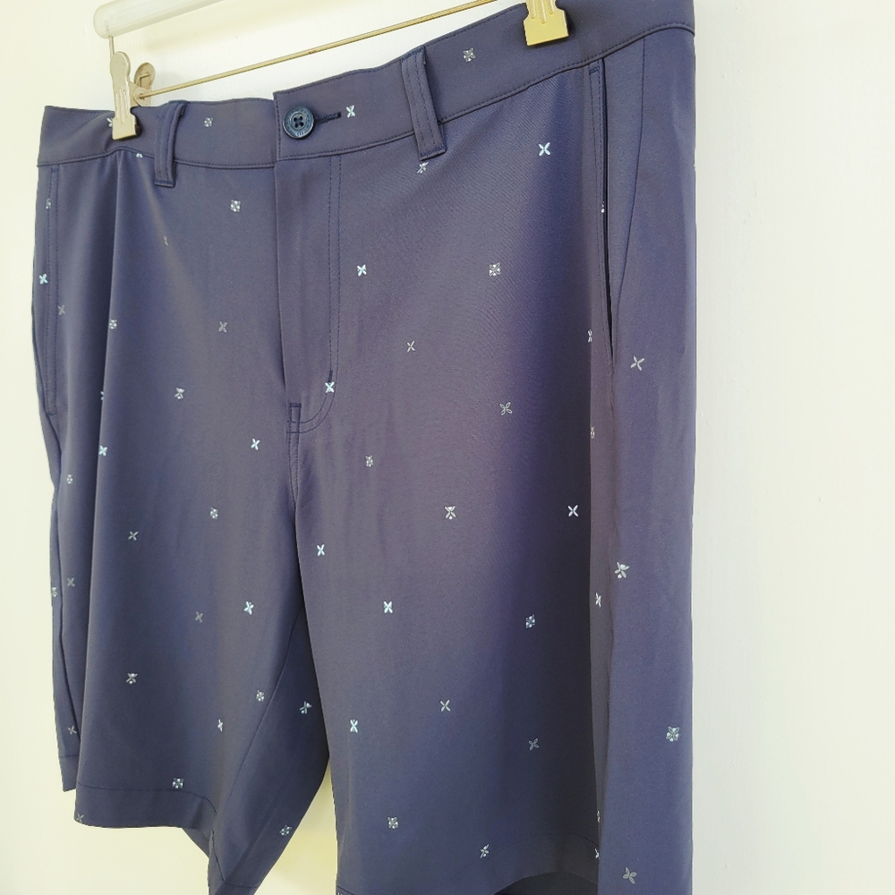 Travis Mathew Not Feeling That Golf Shorts Total Eclipse Size 36 - Picture 4 of 14